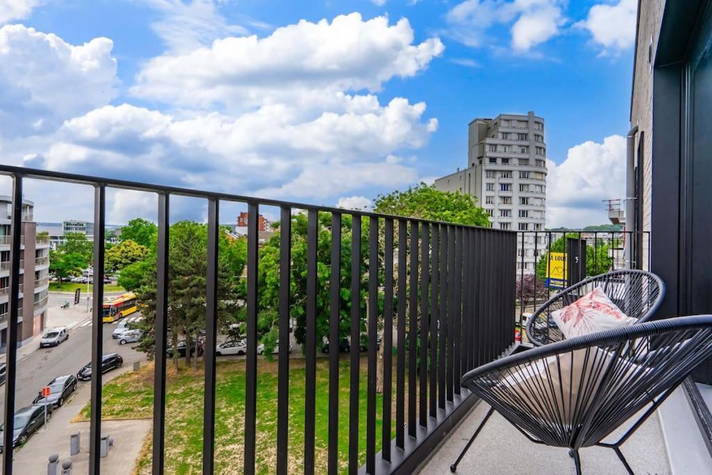 La Suite Ara, Avec Sauna Liege Bagian luar foto